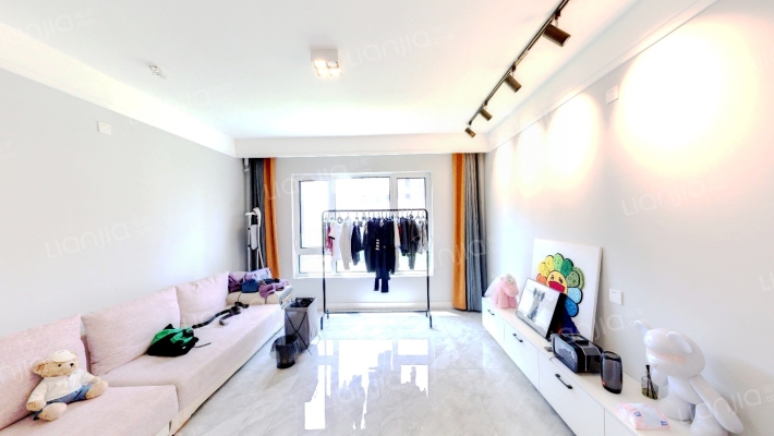 东岸名郡四期二手房实景图