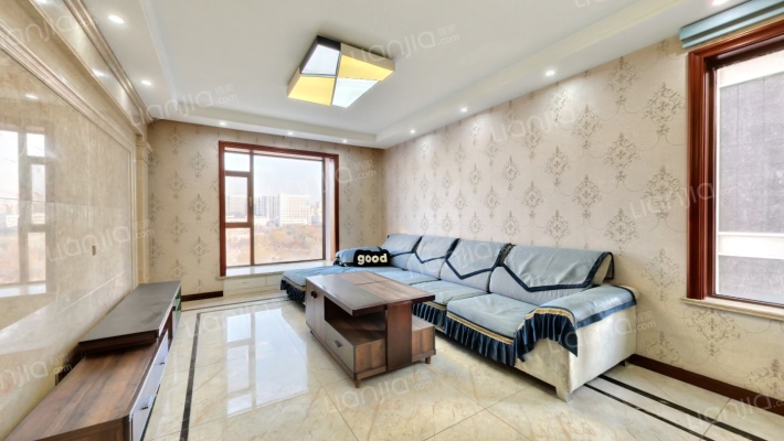 龙景逸墅二手房实景图