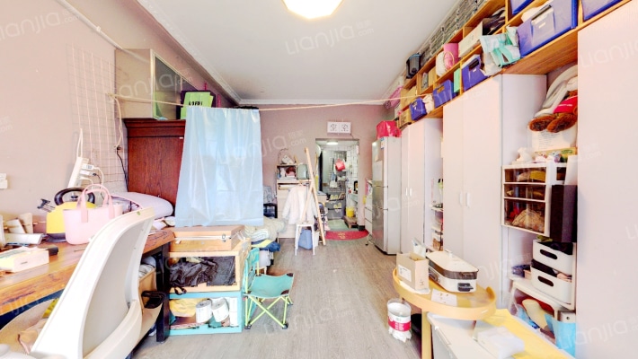 近水楼台二手房实景图