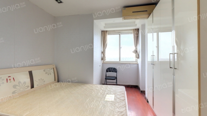 荣盛阿尔卡迪亚二手房实景图