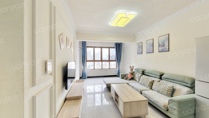 隆基泰和铂悦山二手房实景图