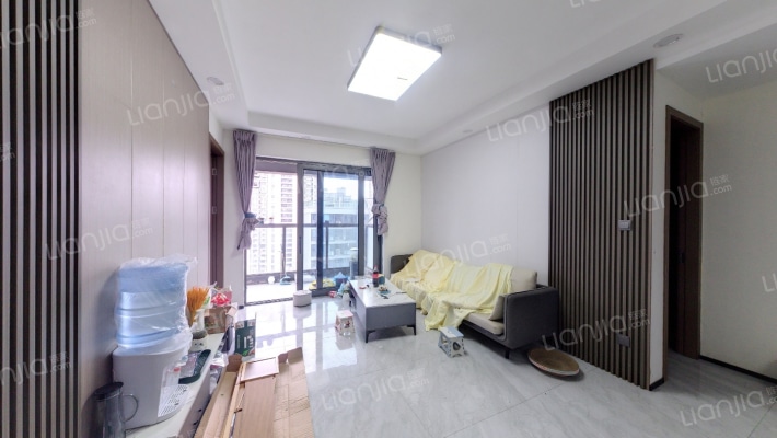 卓越维港二手房实景图
