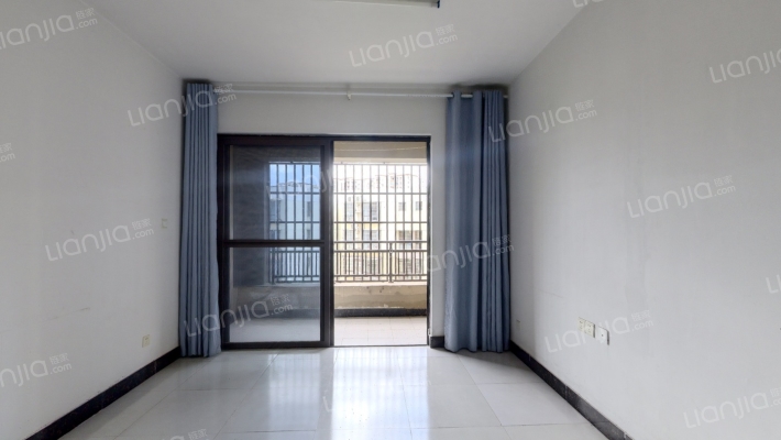 绿地曦园小区二手房实景图