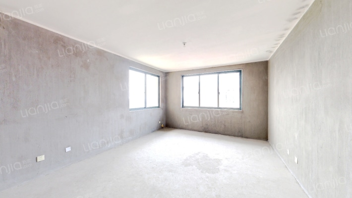 梓新景苑二手房实景图