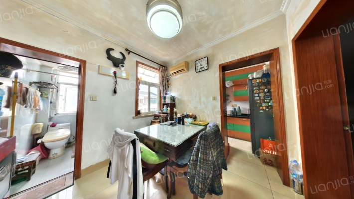 巴里新村二手房实景图