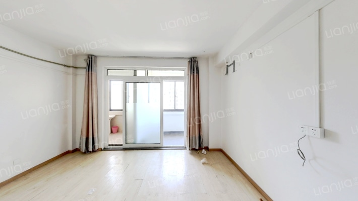 临江茗庭二手房实景图