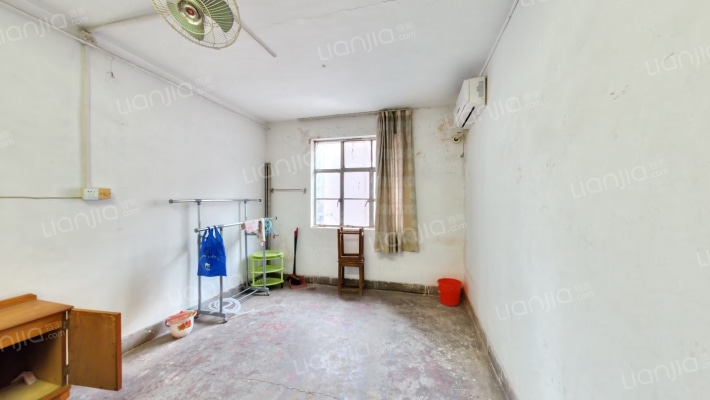 石皮路二手房实景图