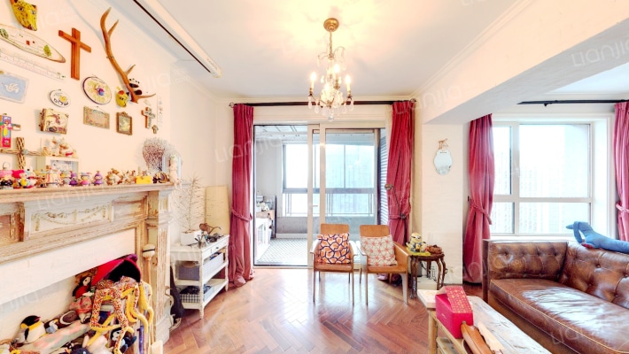 品尊国际二期二手房实景图