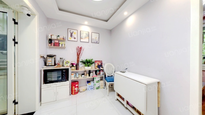 珠江路605号二手房实景图