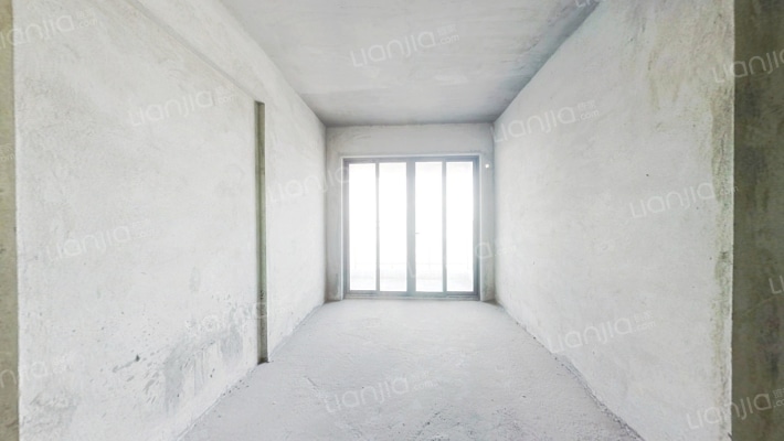 华盈四季蓝天二手房实景图