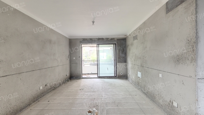 盛唐嘉苑二手房实景图