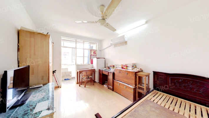 晋元里二手房实景图