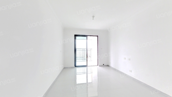 朗悦悦融苑二手房实景图