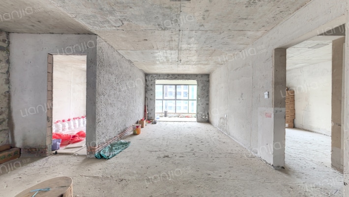 保利金香槟二手房实景图