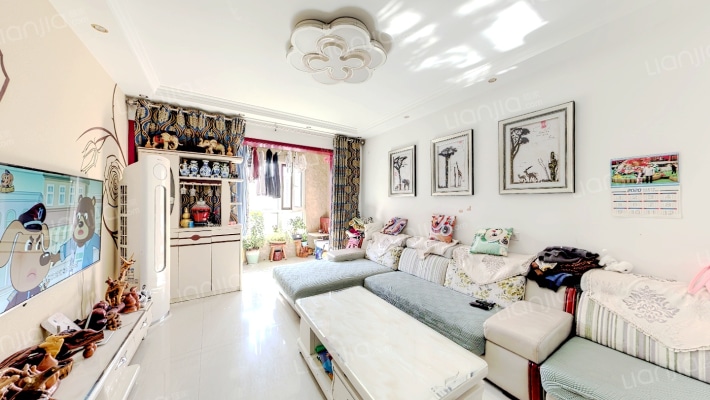 绿地中央广场四区二手房实景图