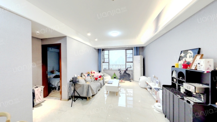 世界城香榭丽舍二手房实景图