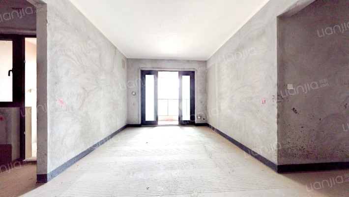 重庆融创文旅城御岸二手房实景图