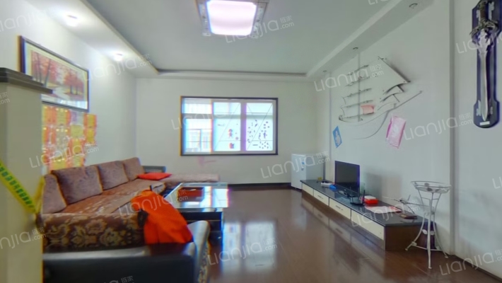 湖光山色二手房实景图