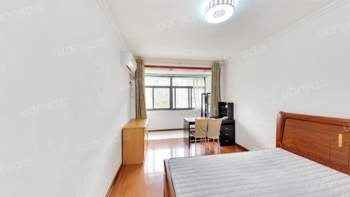 珠江路652号二手房实景图