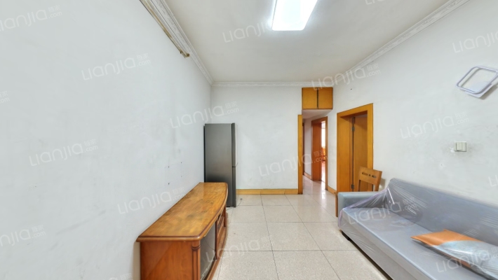 曾家岩社区二手房实景图