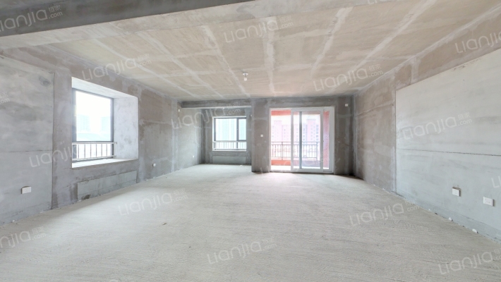 山水香堤溪岸二手房实景图