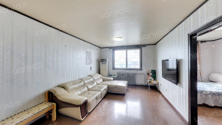 临泓路6号院二手房实景图