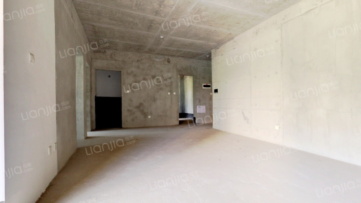 首府花雨树二手房实景图