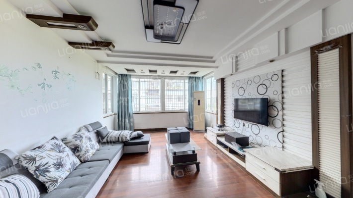 崇邱小区二手房实景图