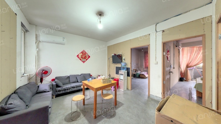 西南公寓二手房实景图