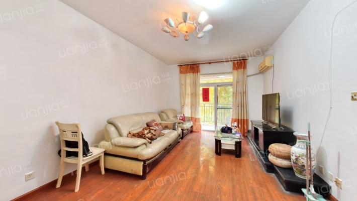 彩虹花园二手房实景图