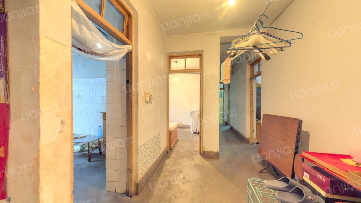 陵东街37号楼二手房实景图