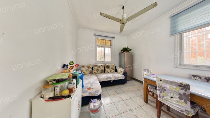 电厂小区三区二手房实景图