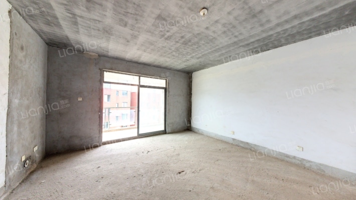 麓山里二手房实景图