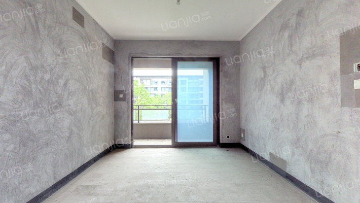 融创文旅城御辉二手房实景图