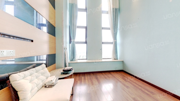 克拉公馆二手房实景图