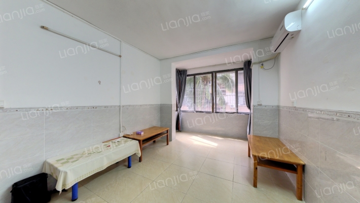 甸花新村二手房实景图