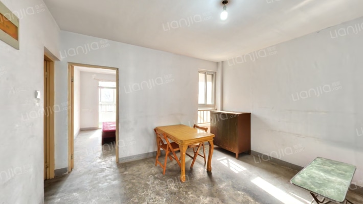 坡里花园A区二手房实景图