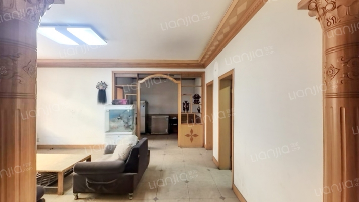 东安路75号二手房实景图