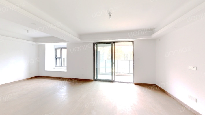 海纳春江二手房实景图