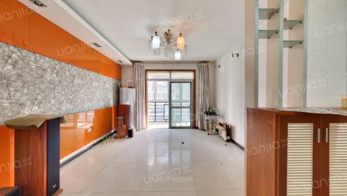 怡和苑南区二手房实景图