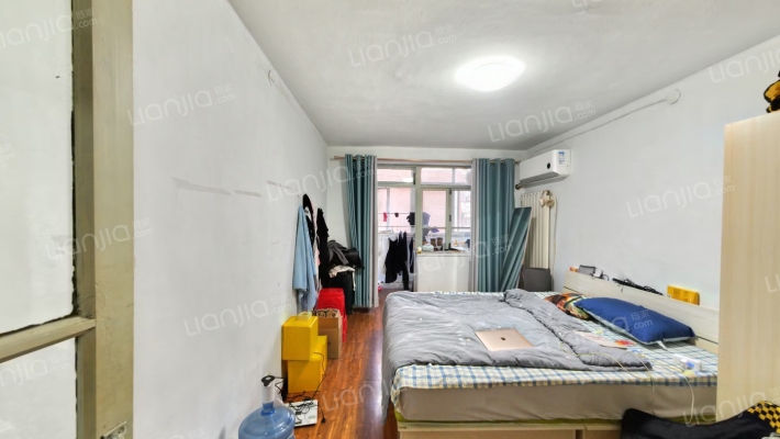 容彩里二手房实景图