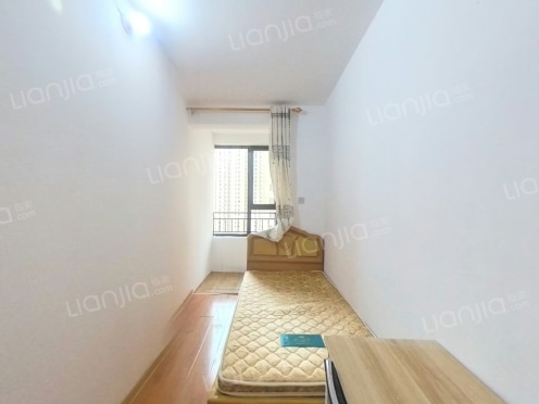 合租·中海国际社区一里城 6居室 南卧