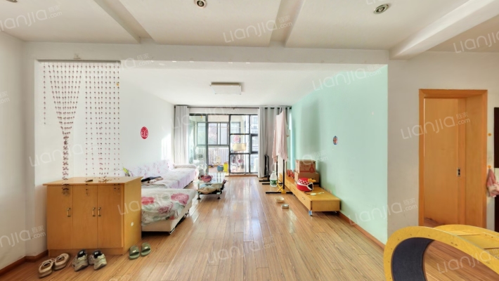 荷塘月色二手房实景图