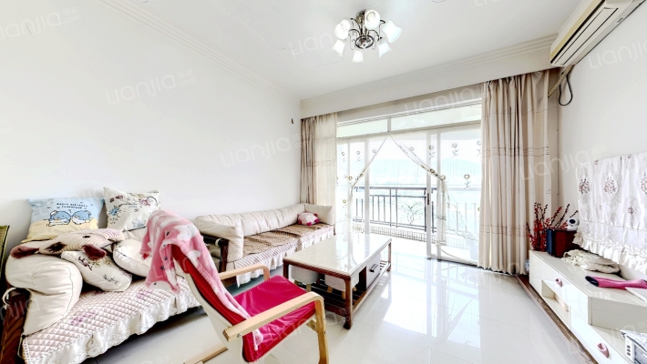 金碧御水山庄二手房实景图