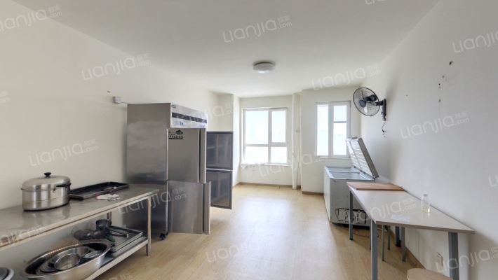 同方世纪大厦二手房实景图