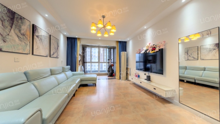 腾飞鹿鸣湖畔二手房实景图