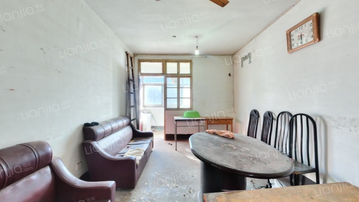 雨伞厂家属院二手房实景图