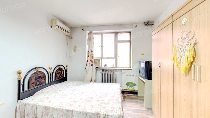 建筑设计院宿舍二手房实景图