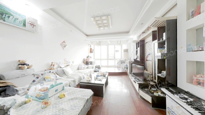 金荷花园C区二手房实景图