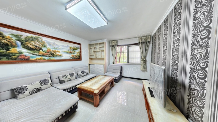 天朗莱茵小城二手房实景图